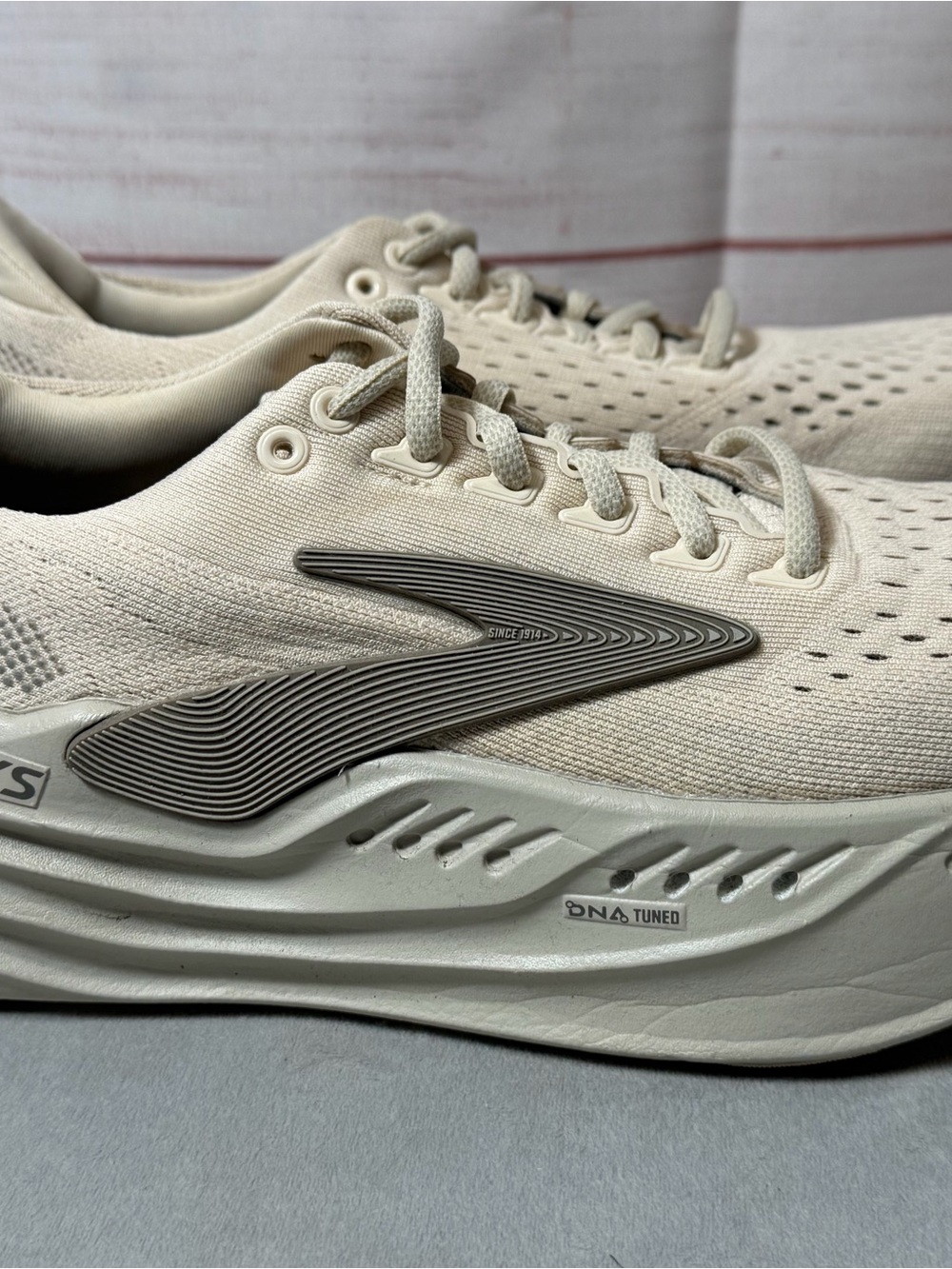 Brooks Glycerin Max Running Shoes - Durable, Breathable Sneakers Womens Size 8